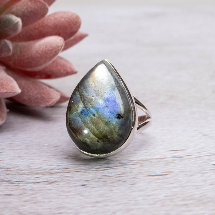 Labradorite Ring 21x15mm Size 7 - InnerVision Crystals