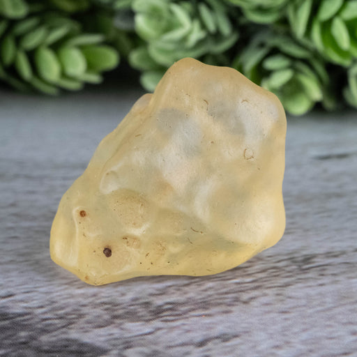 Libyan Desert Glass 14.12 g 32x23x20mm - InnerVision Crystals