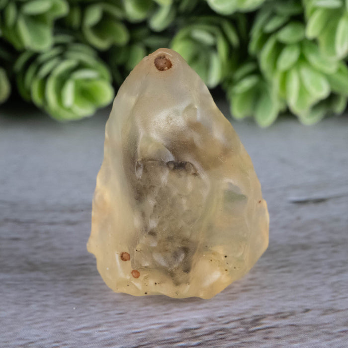 Libyan Desert Glass 19.14 g 33x25x19mm - InnerVision Crystals