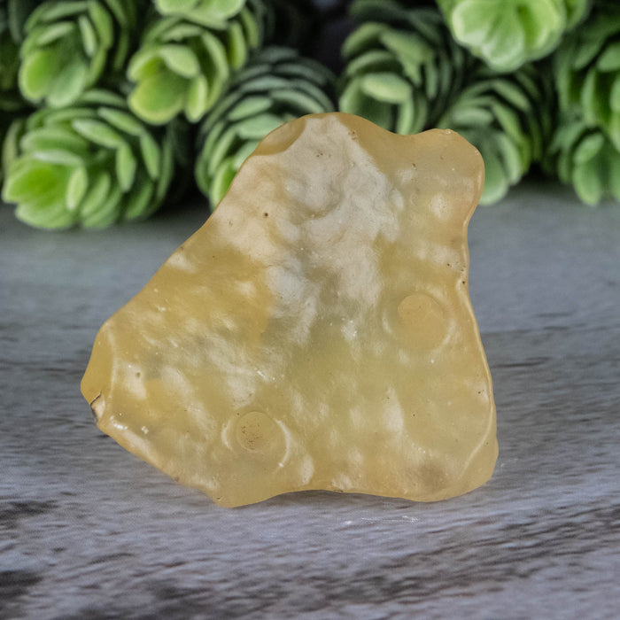 Libyan Desert Glass 23.47 g 35x31x25mm - InnerVision Crystals