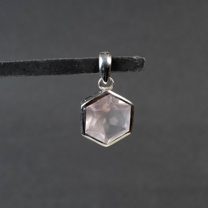 Rose Quartz Pendant 3.61 g 23x14mm - InnerVision Crystals